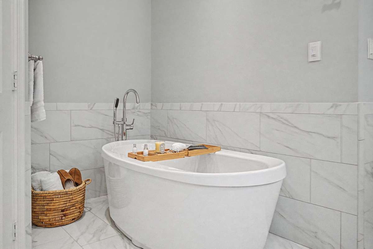 Soaking tub.