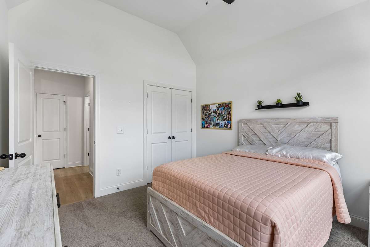 Guest Bedroom #2 (Main Floor)