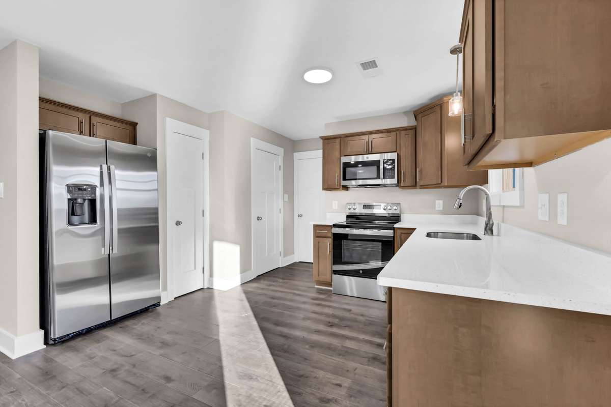 Example photo of a recently completed Baker floor plan. Colors, selections, and finishes may vary based on availability.