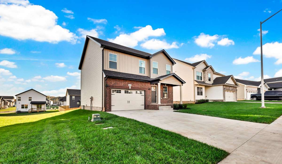Example photo of a recently completed Baker floor plan. Colors, selections, and finishes may vary based on availability.