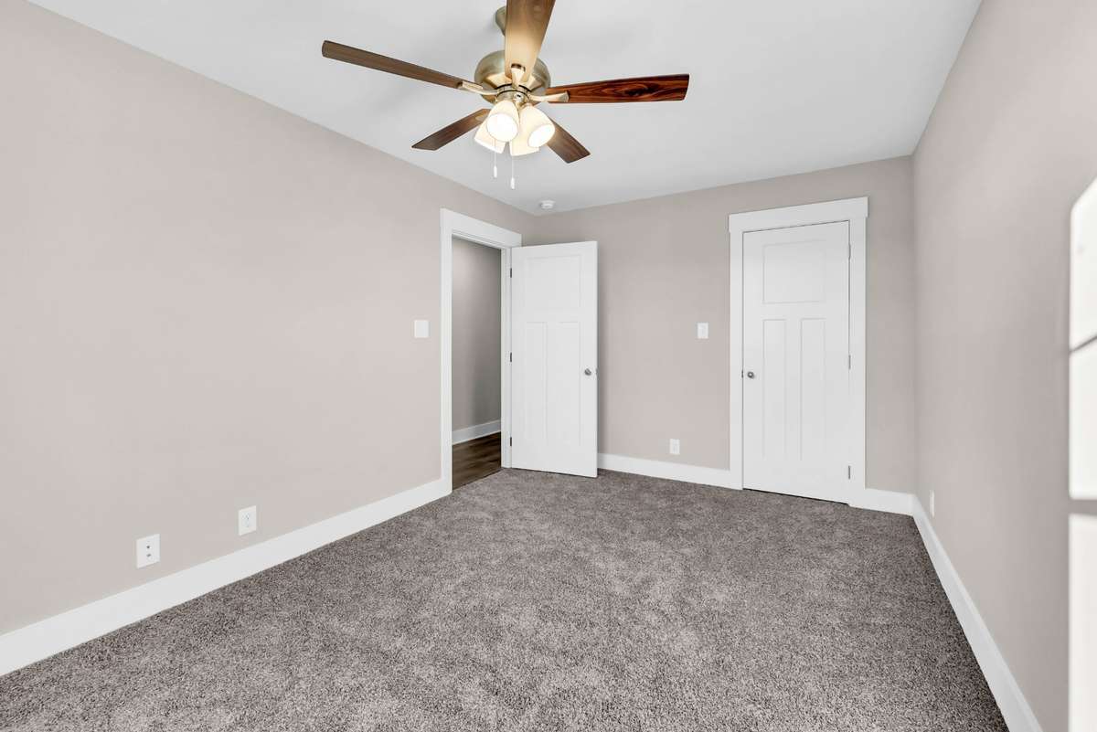 Example photo of a recently completed Baker floor plan. Colors, selections, and finishes may vary based on availability.