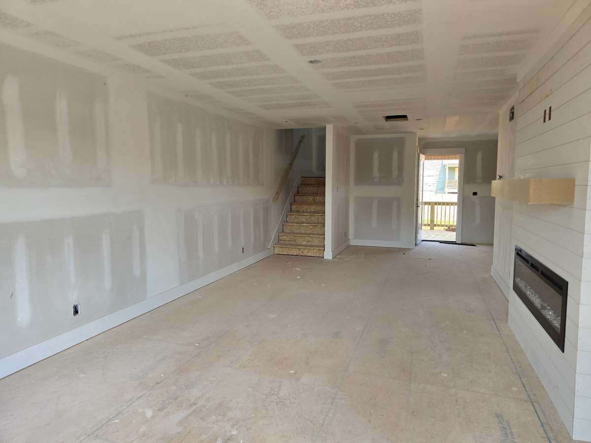 Progress photo taken 22 April 22
