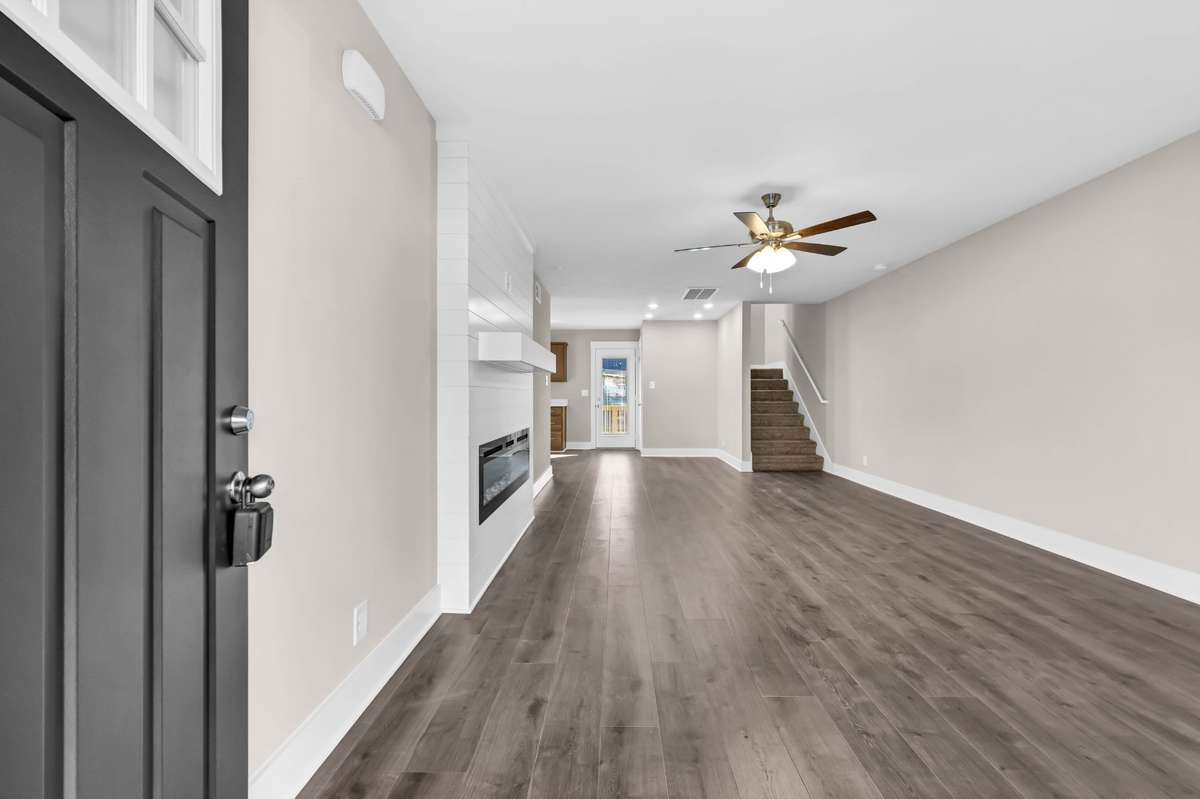 Example photo of a recently completed Baker floor plan. Colors, selections, and finishes may vary based on availability.