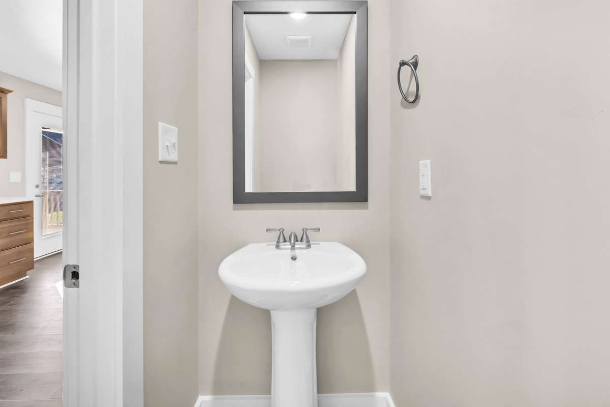 Example photo of a recently completed Baker floor plan. Colors, selections, and finishes may vary based on availability.