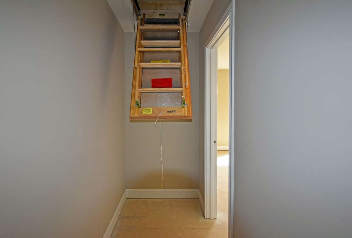 Example photo of a recently completed Baker floor plan. Colors, selections, and finishes may vary based on availability.