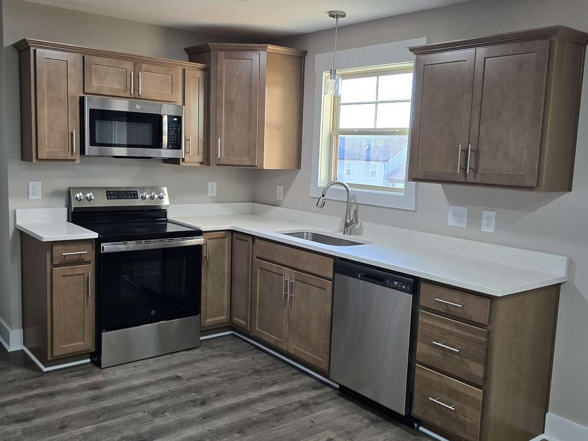 Example photo of a recently completed Baker floor plan. Colors, selections, and finishes may vary based on availability.