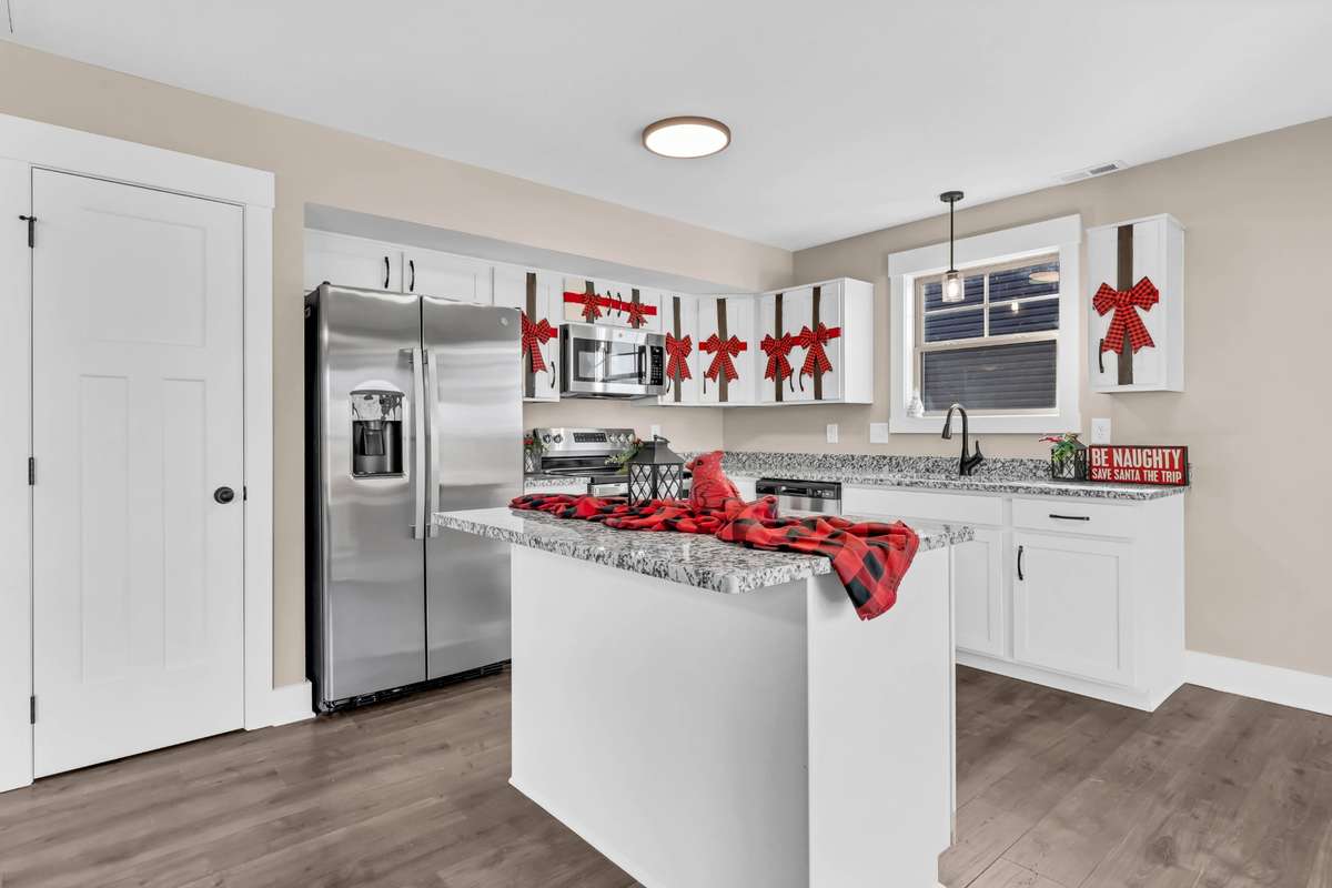 Example photo of a recently completed Brittany floor plan. Colors, selections, and finishes may vary based on availability