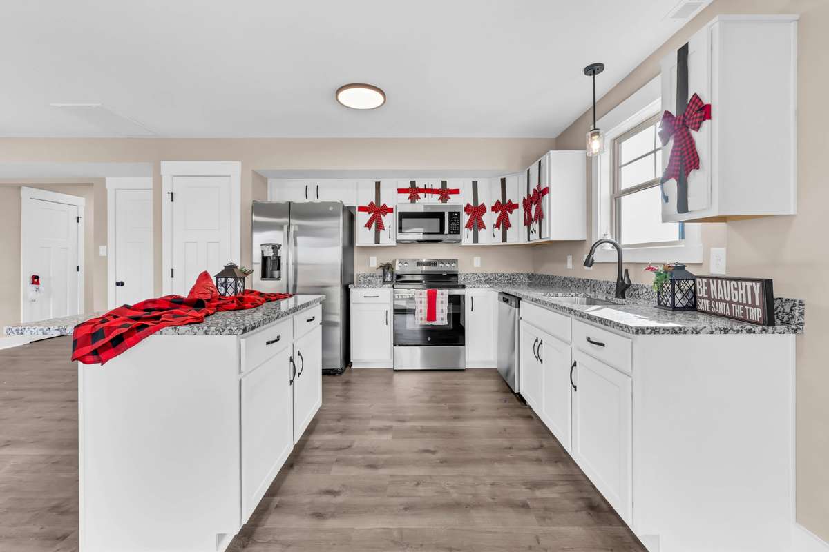 Example photo of a recently completed Brittany floor plan. Colors, selections, and finishes may vary based on availability