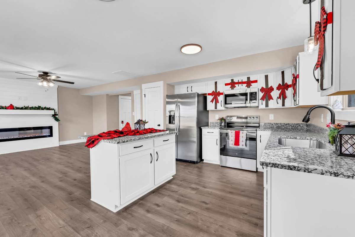Example photo of a recently completed Brittany floor plan. Colors, selections, and finishes may vary based on availability