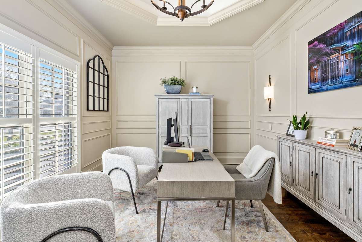 Luxurious and spacious office space