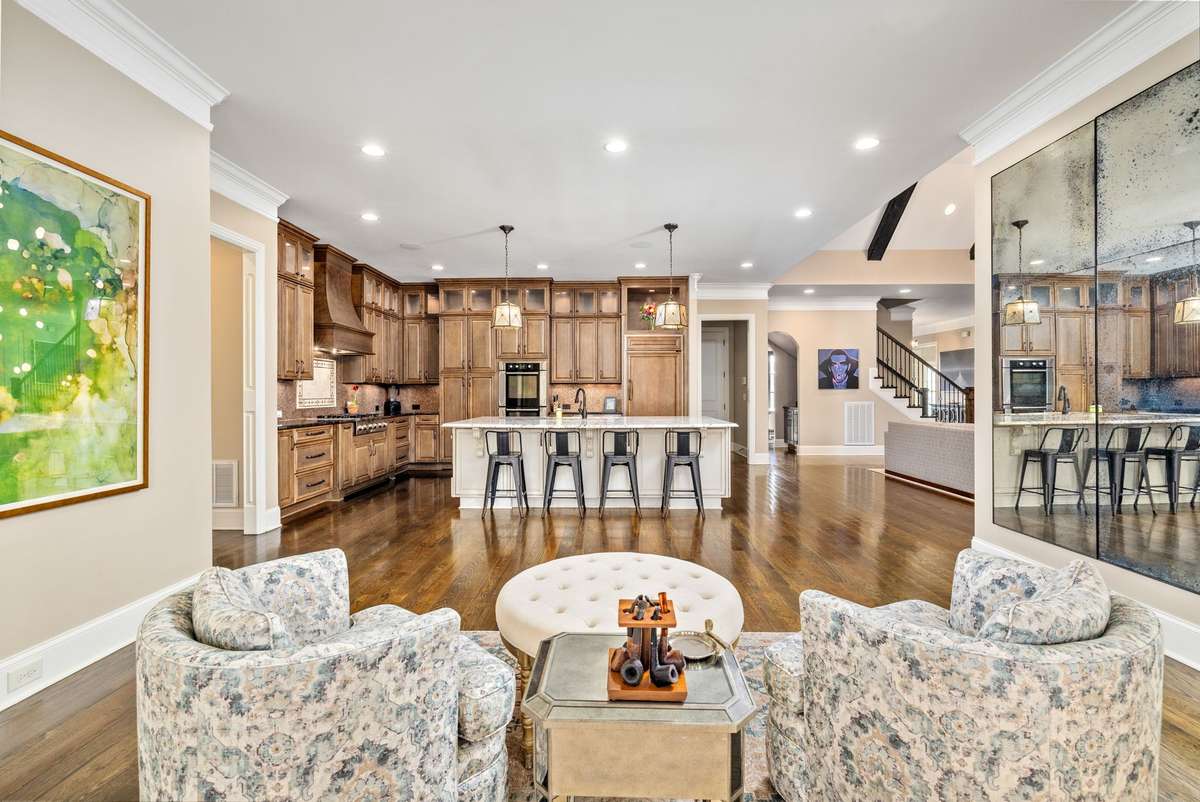 Perfect for guests, social and cocktail hours