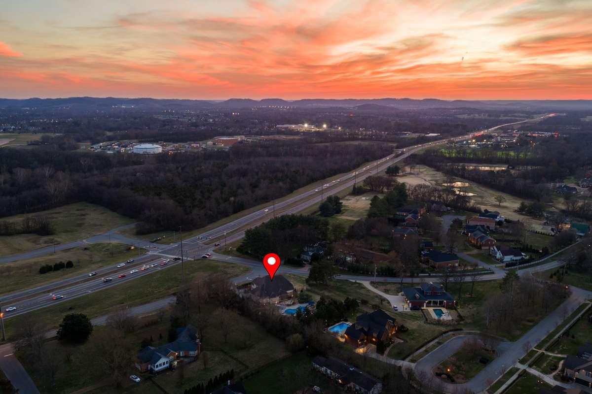 Right near Battle Ground Academy School and close to Downtown Franklin