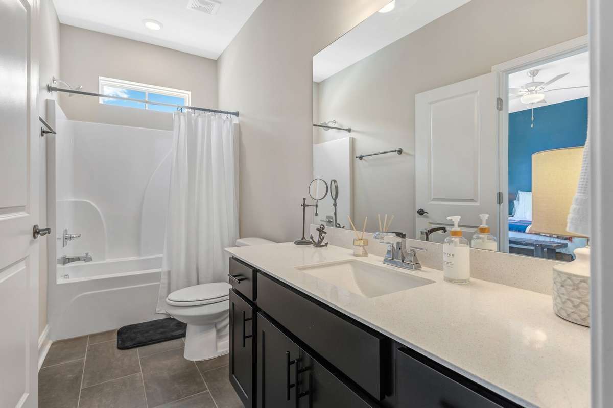 bathroom #2 in bedroom 2