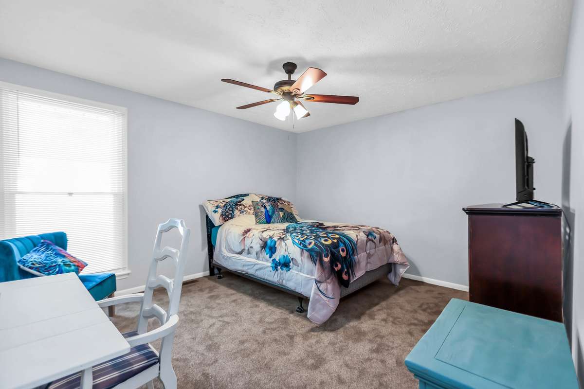 Second bedroom