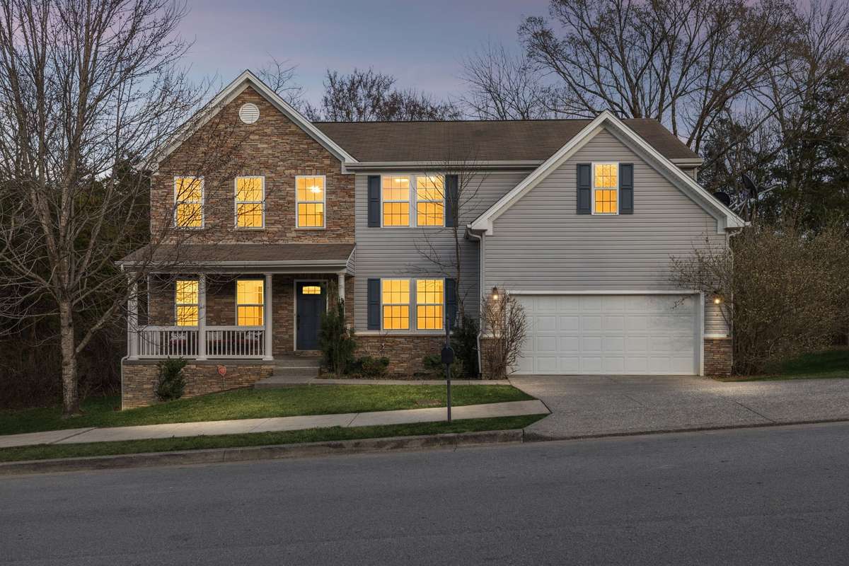 Welcome to 2512 Janalyn Trace