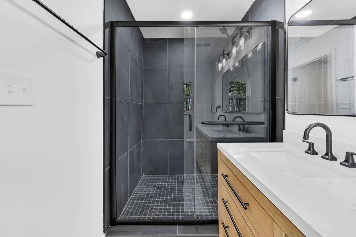 Beautiful Large Master Shower!