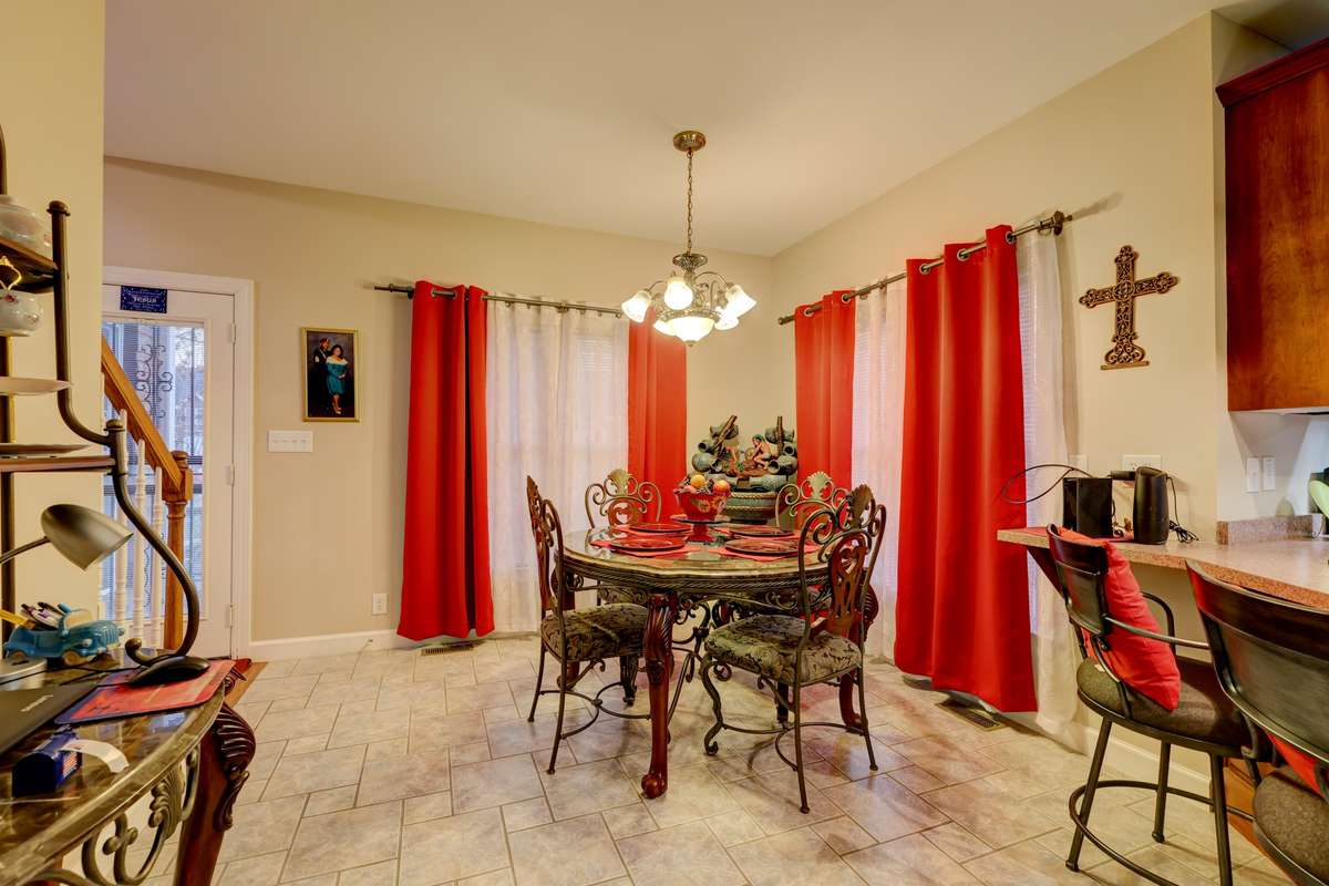 breakfast area