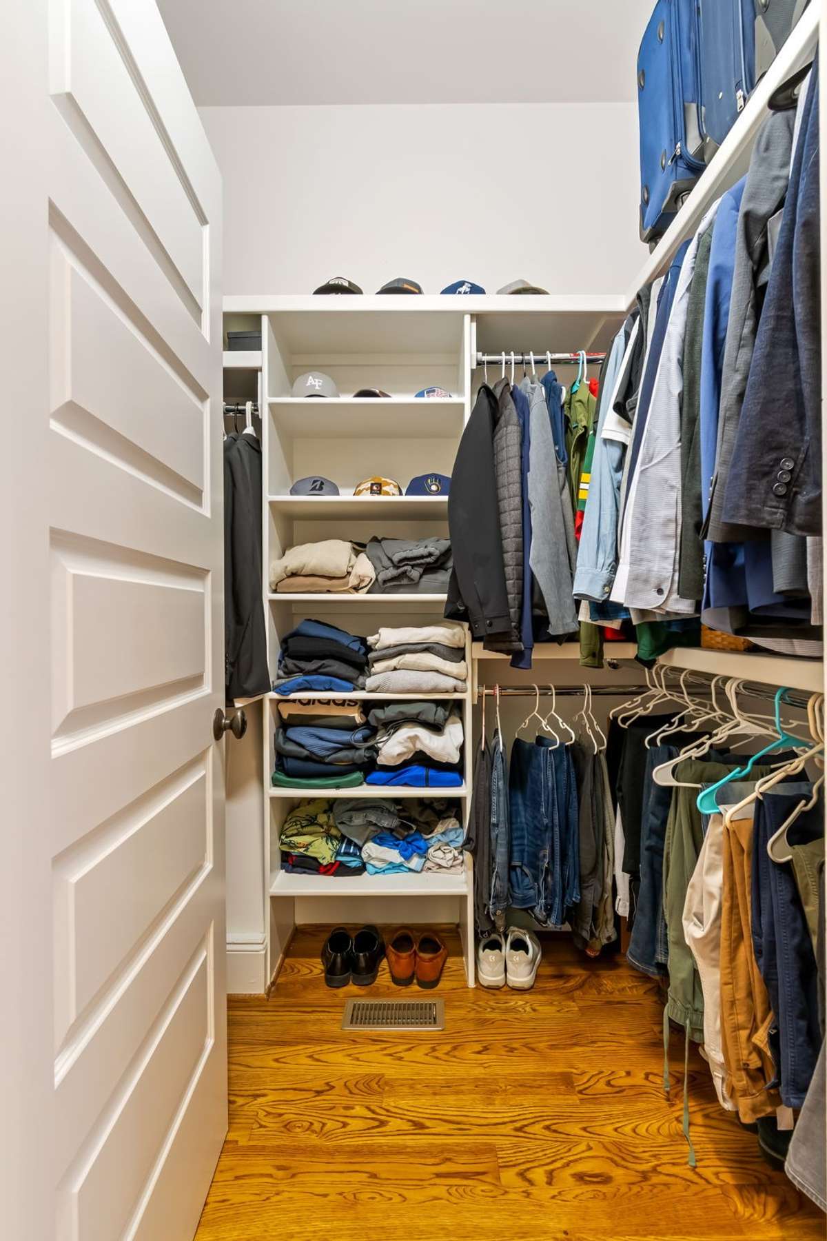 The other closet....