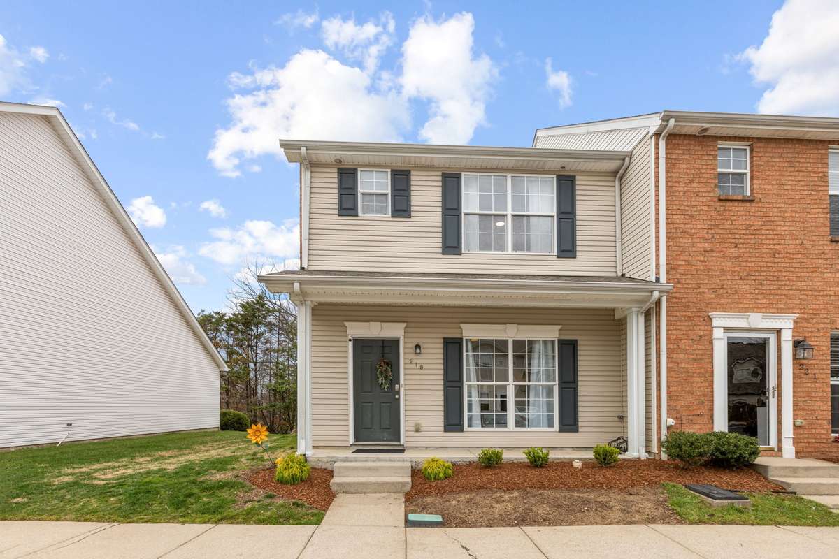 219 Northcrest Commons Circle - Zoned for Crieve Hall Elementary with an excellent floorplan. A bright end-unit with new quartz kitchen countertops, some updated light fixtures, and a location close to Brentwood and the heart of Nashville.