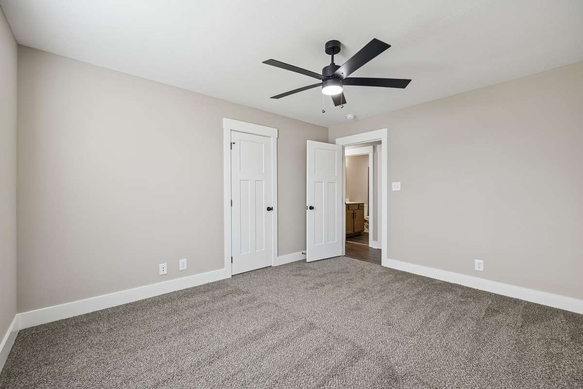 Sample pictures from a previous build showing the Carter Floor Plan.  Materials and colors are subject to change without notice.