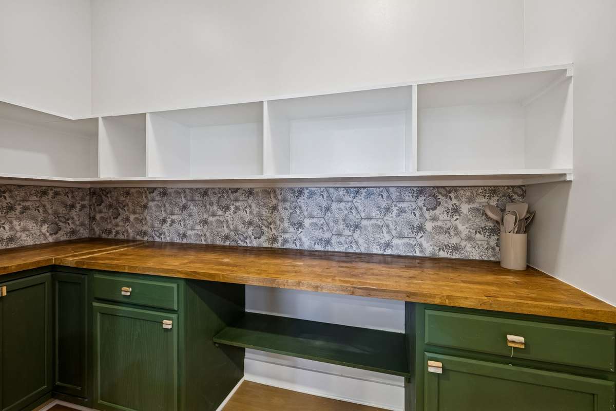 Enjoy this pantry/work space with built in shelving & cabinet storage. 763 Thompson Creek Rd. Shelbyville, TN 37160