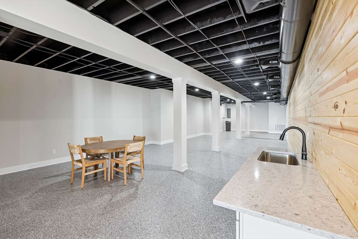 This space also features an oversized wet bar - perfect for snacks or drinks! 763 Thompson Creek Rd. Shelbyville, TN 37160