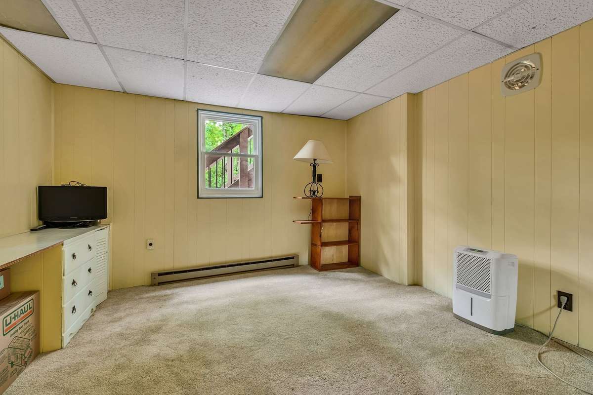 Bedroom 4. Basement