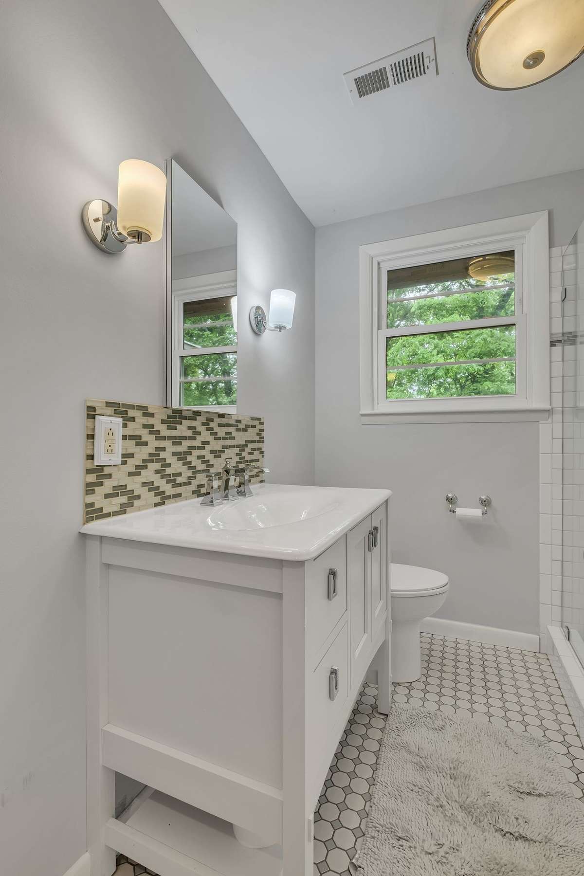 Main Bathroom