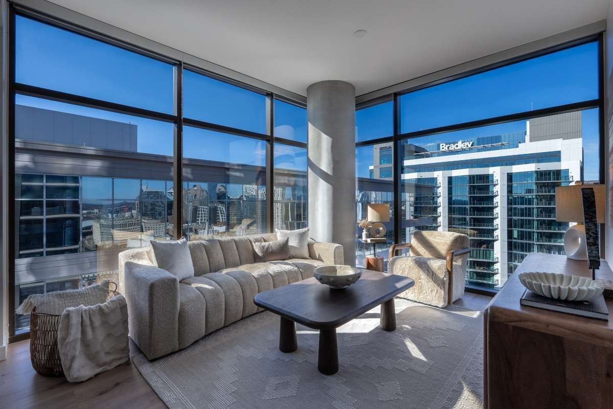 Same floorplan, floor 23
