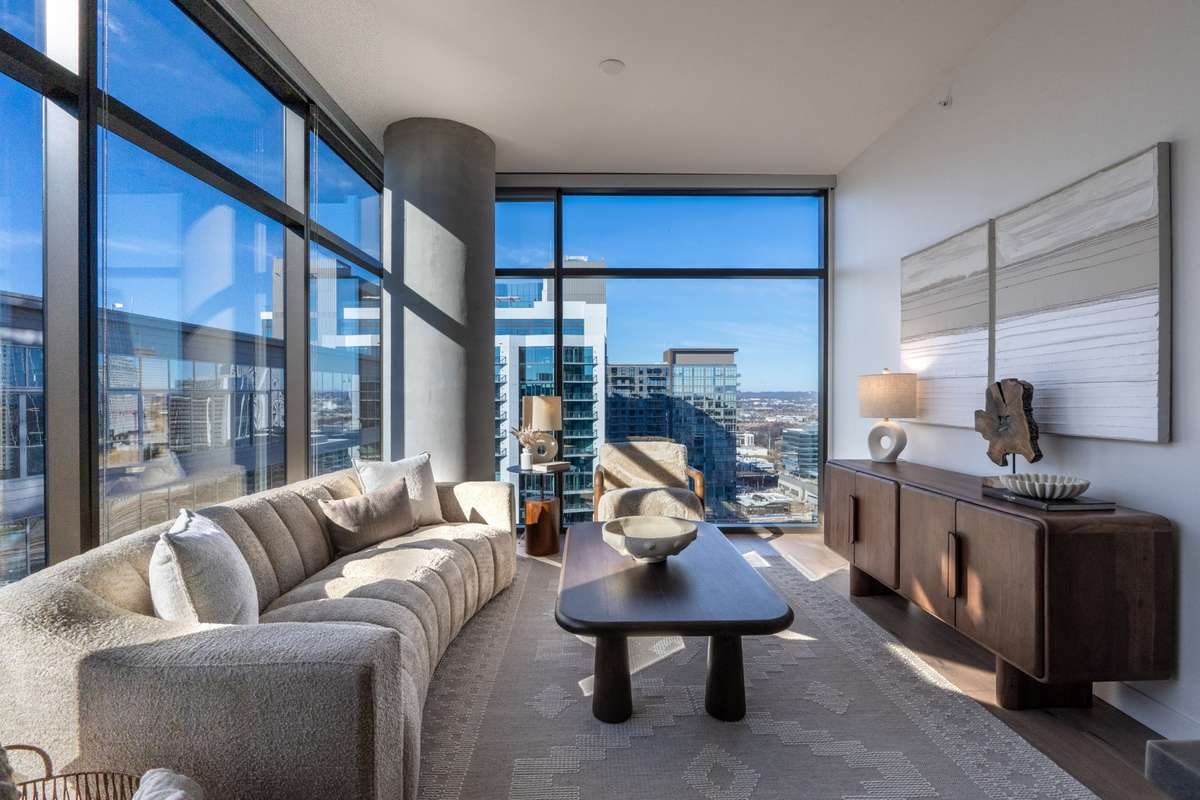 Same floorplan, floor 23