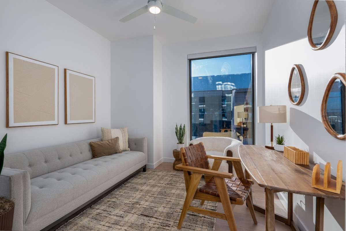 Same floorplan, floor 23