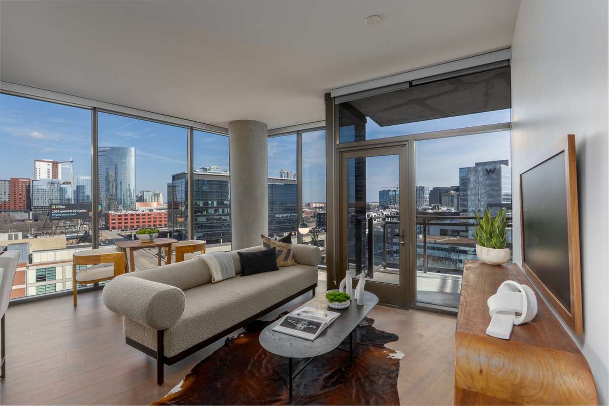 Same floorplan, floor 7