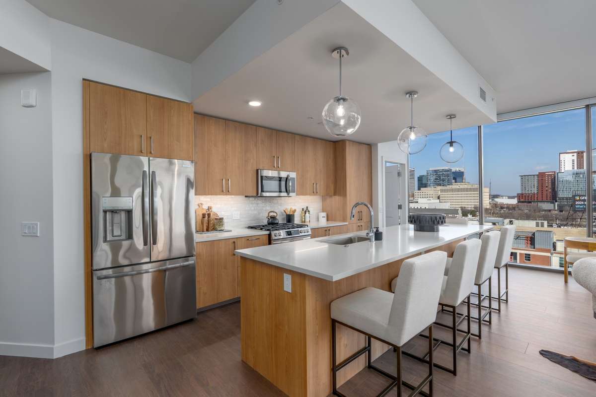 Same floorplan, floor 7
