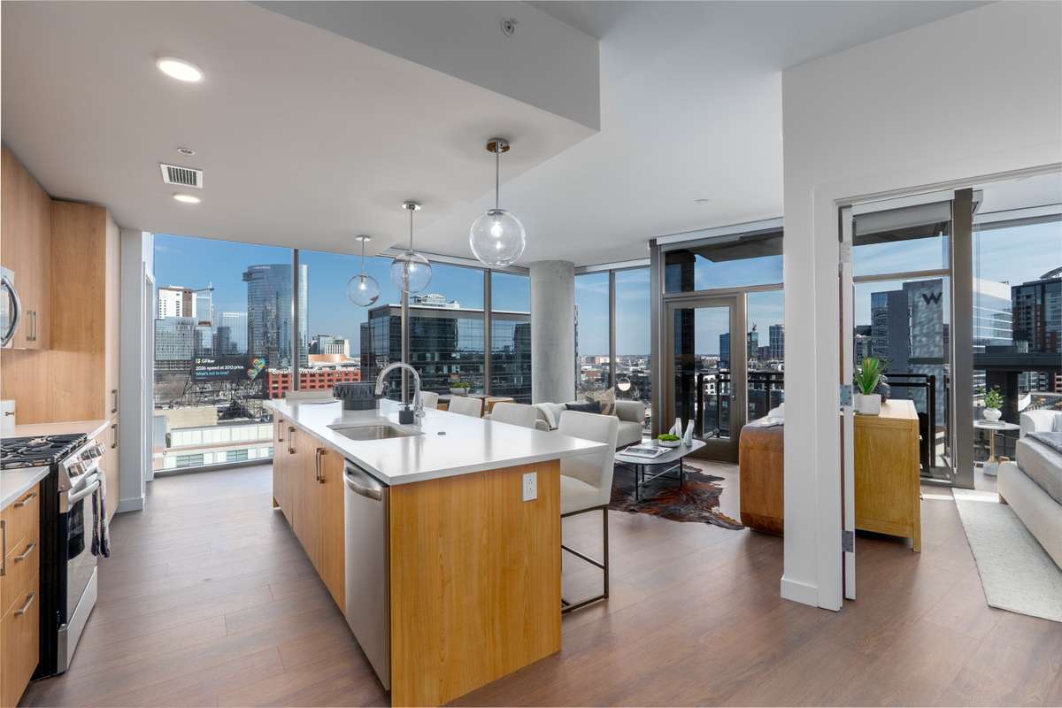 Same floorplan, floor 7