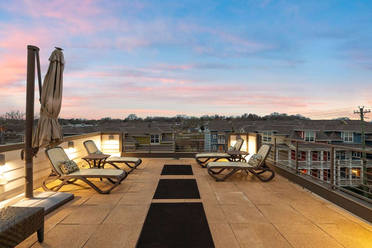 Expansive rooftop terrace offering incredible sunset views and the perfect space for relaxing or entertaining. A rare outdoor retreat with plenty of room for seating, gatherings, and enjoying the skyline.