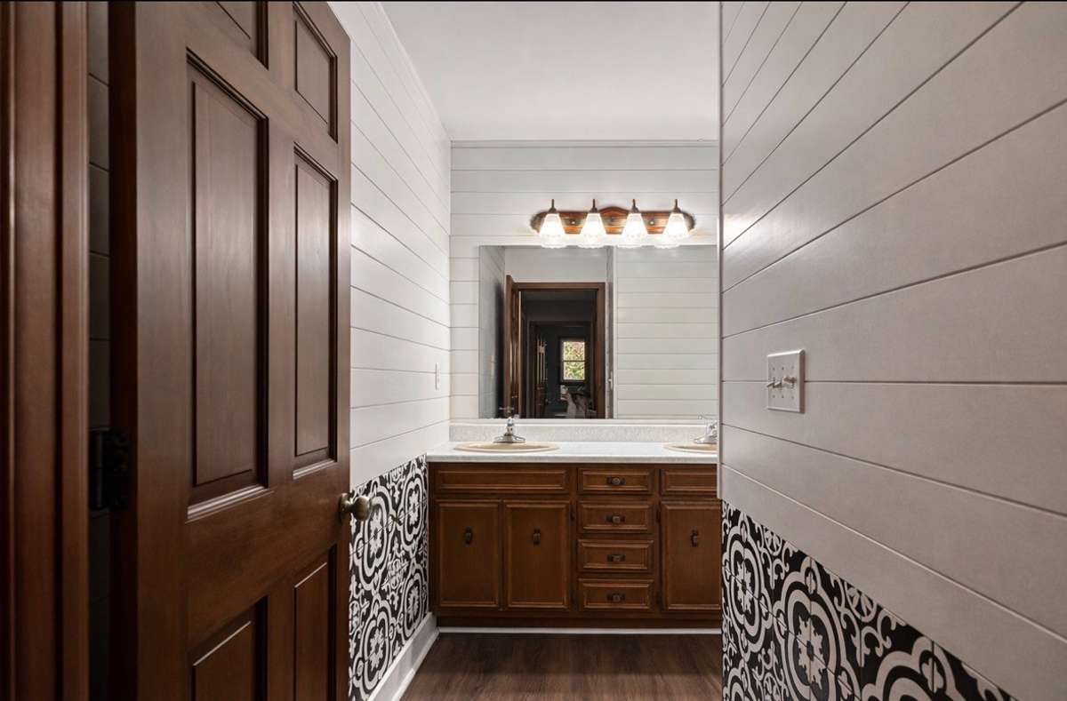 Upstairs bathroom