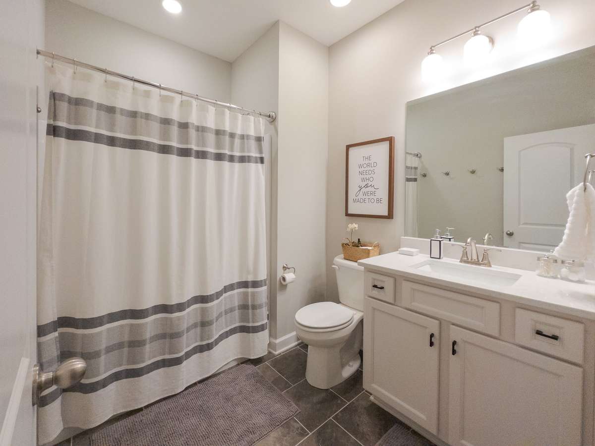 And another full bath, necessary when you are entertaining at the lake!