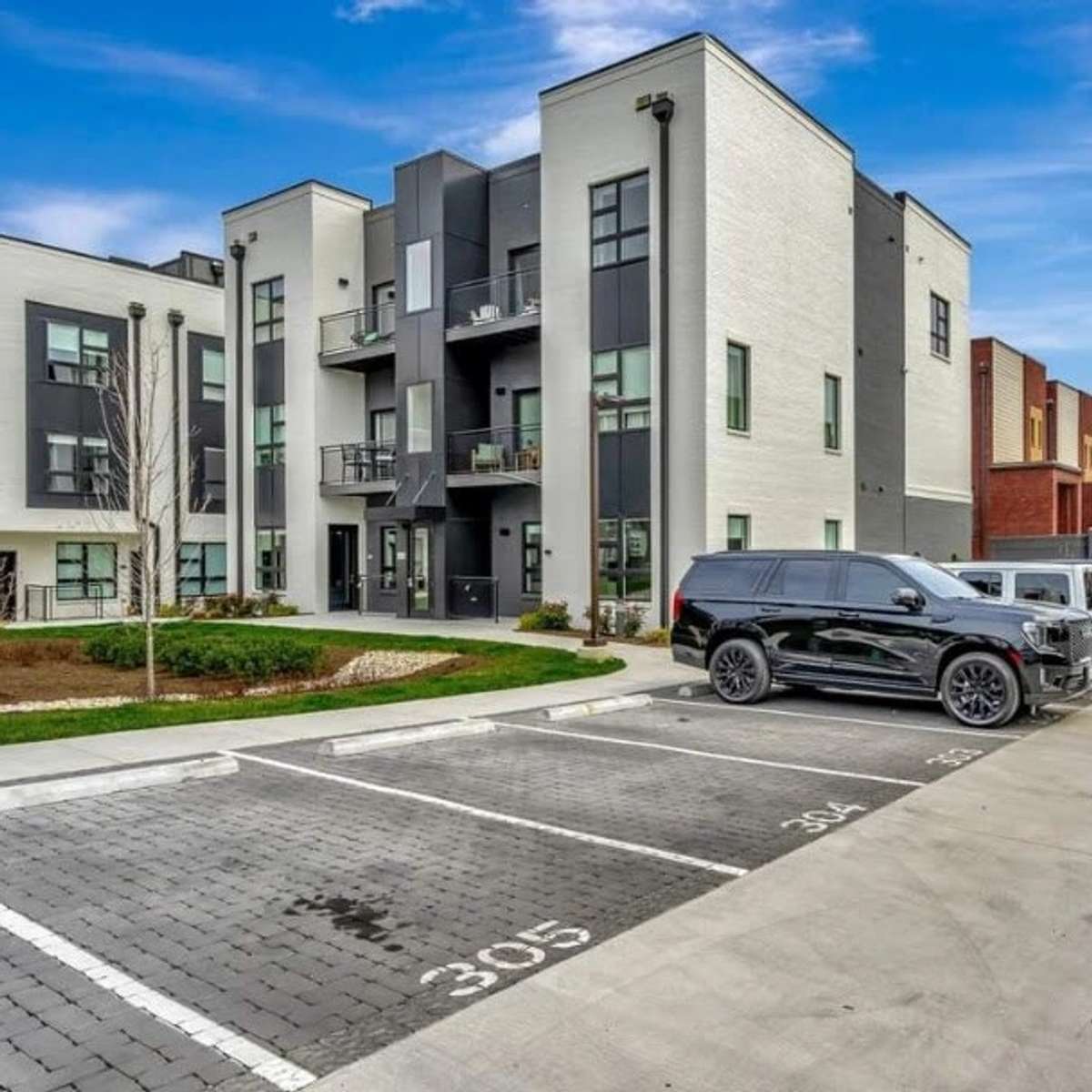 Parking area.  There is no assigned parking space for this unit, but there are ample guest spots for parking.
