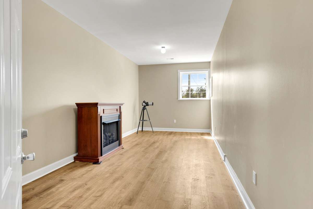 Private room at the top of the garage only accessible by elevator. Perfect for a home office, gym or music room.