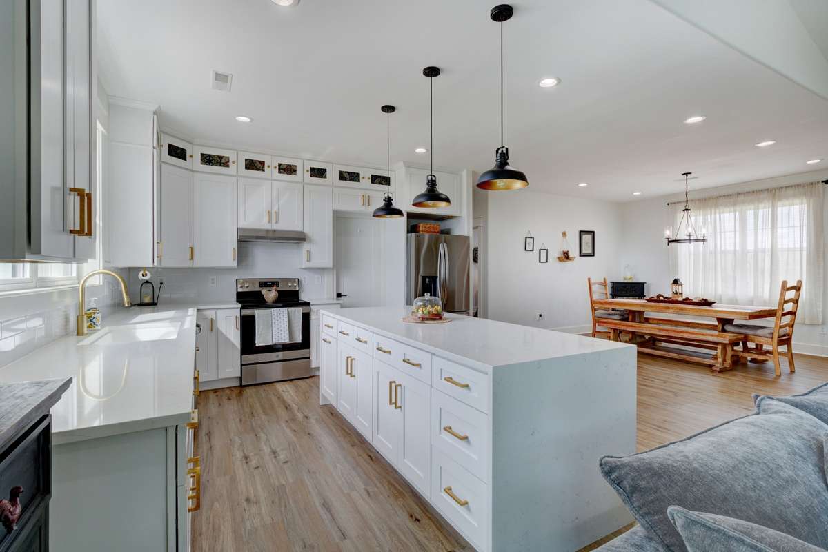 Kitchen & Dining room