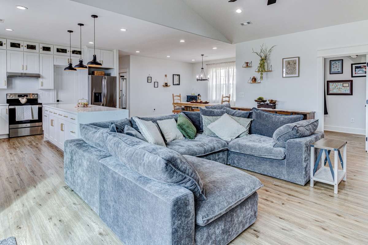 Living room / Kitchen / Dining room