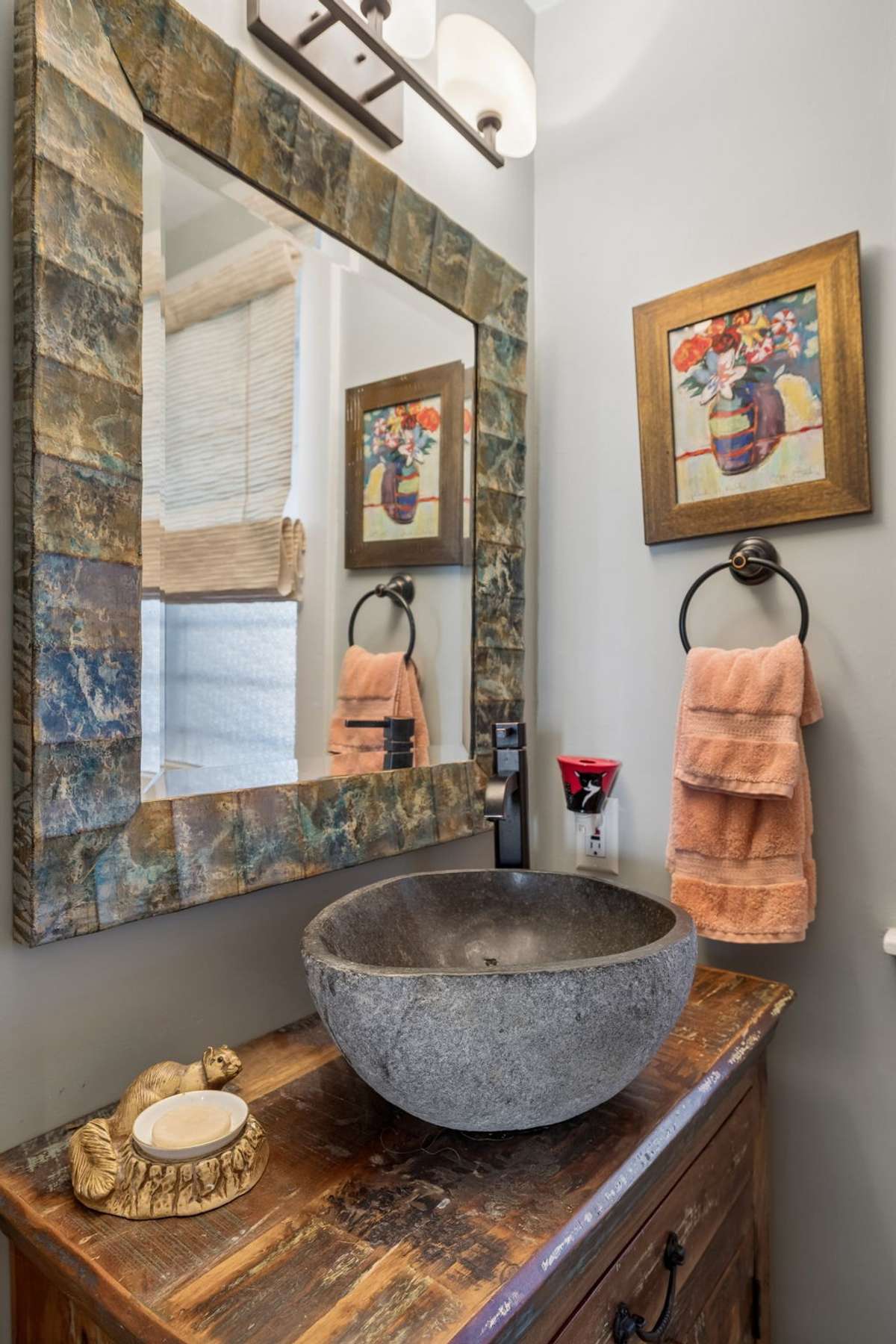 Second full bath on the first floor with a tub