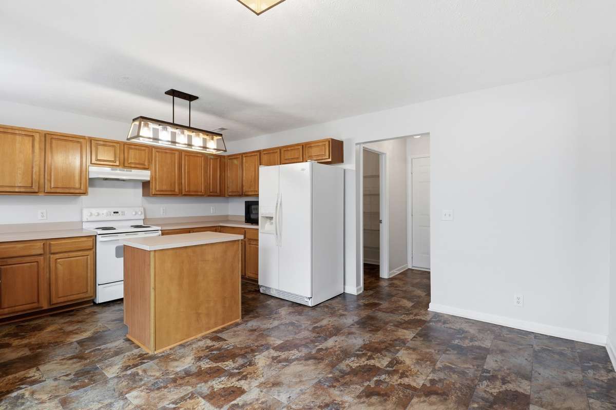 All appliances remain with the home