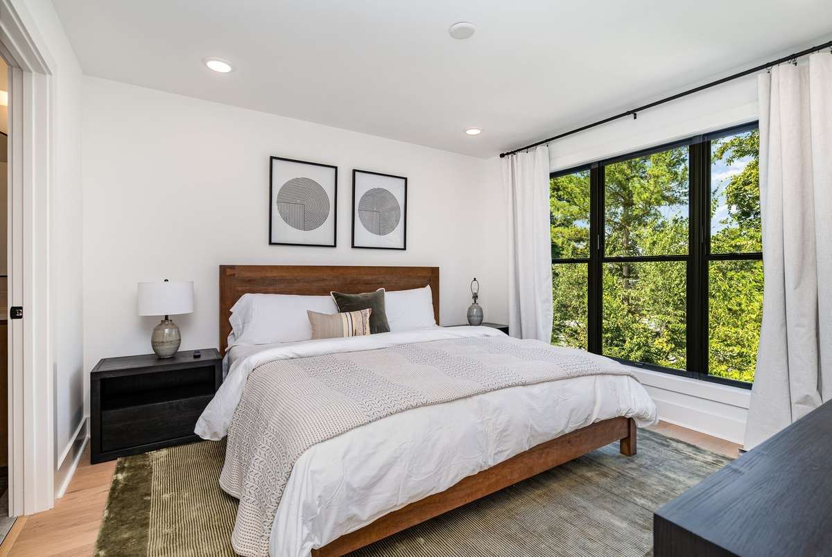 Primary suite