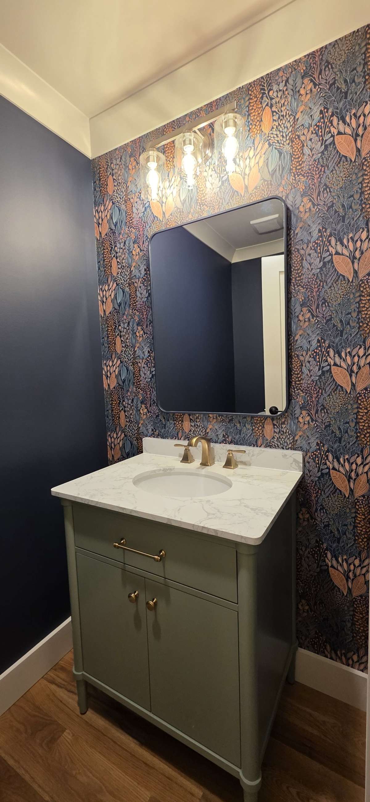 1/2 bath off entry