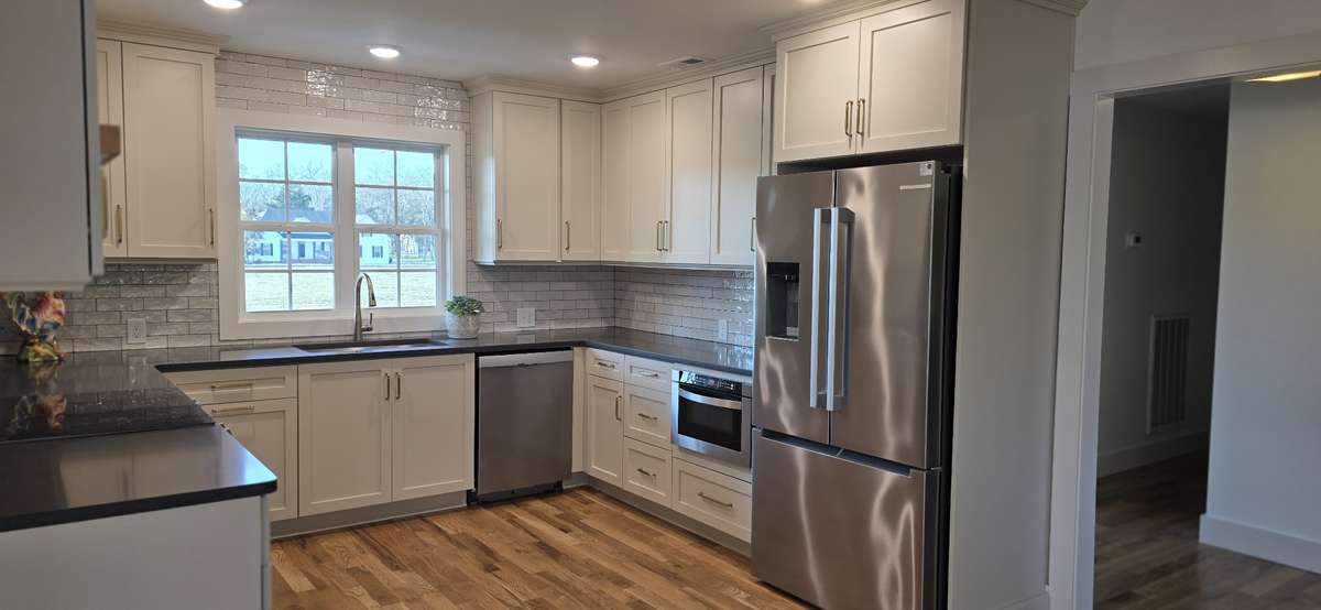 Kitchen with full Bosch appliances