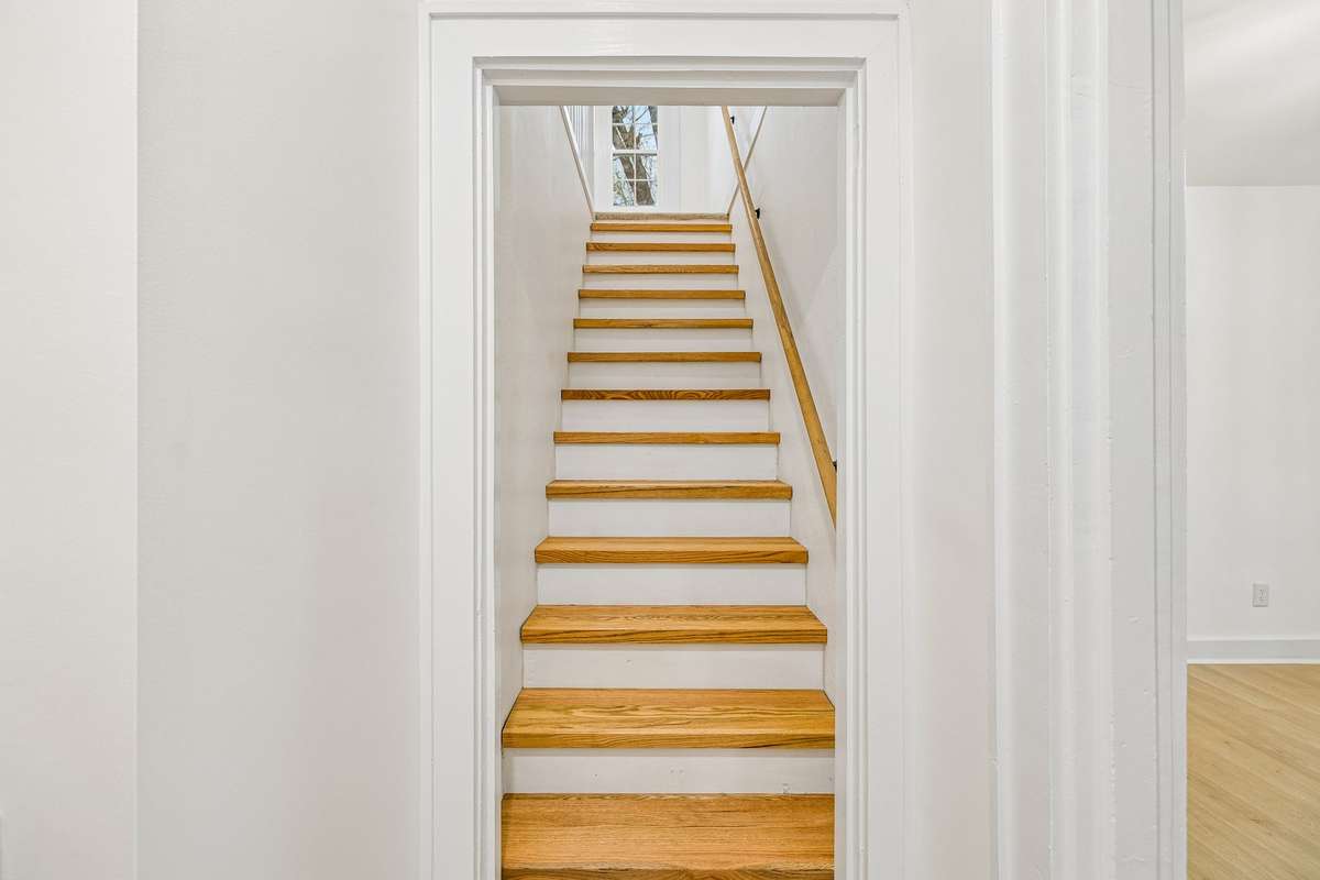 Stairs to 2 second level!