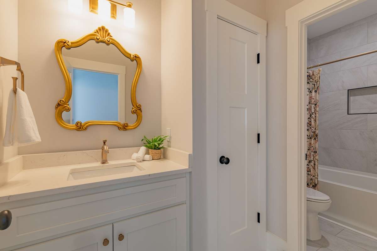 Downstairs Guest Bath with separate Water Closet