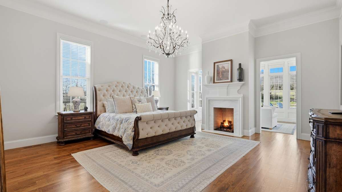 Primary suite