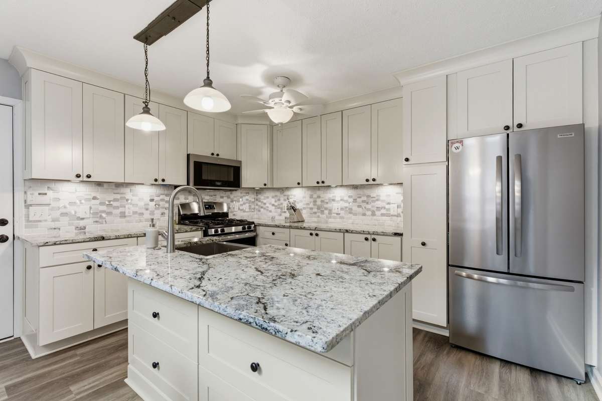 Updated kitchen of 111 Hearthstone Manor Cir